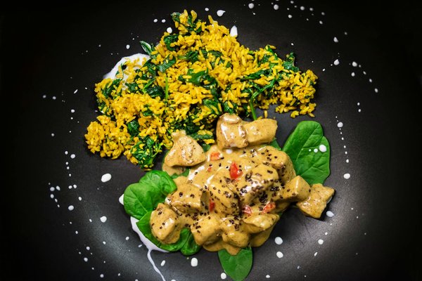 Alternativas ecoamigables: explora las mejores opciones sostenibles para reemplazar plásticos desechables