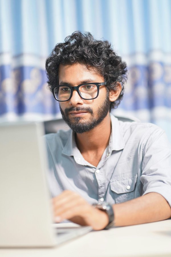 Descubre el detector de IA gratuito y eficaz para tus textos